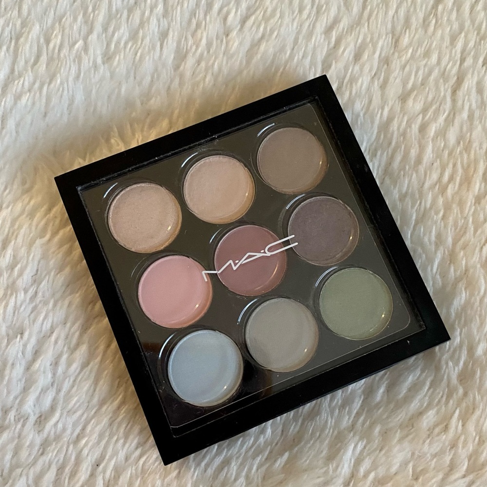 MAC Eyeshadow Palette (Unused)